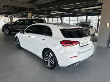 MERCEDES-BENZ A 200 4Matic
