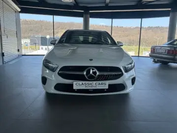 MERCEDES-BENZ A 200 4Matic