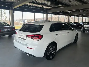 MERCEDES-BENZ A 200 4Matic