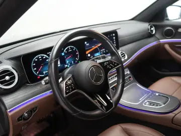 MERCEDES-BENZ E 400 d 4Matic 9G-Tronic Leder Carplay