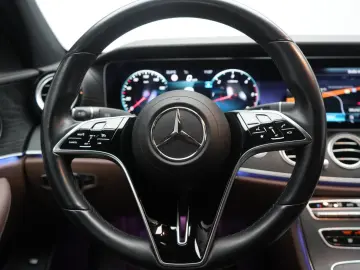 MERCEDES-BENZ E 400 d 4Matic 9G-Tronic Leder Carplay