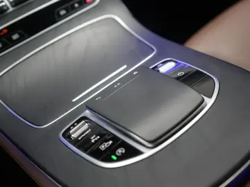 MERCEDES-BENZ E 400 d 4Matic 9G-Tronic Leder Carplay