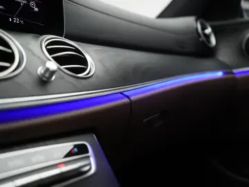 MERCEDES-BENZ E 400 d 4Matic 9G-Tronic Leder Carplay