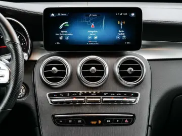 MERCEDES-BENZ GLC 400 d AMG Line 330PS 4Matic