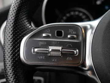 MERCEDES-BENZ GLC 400 d AMG Line 330PS 4Matic