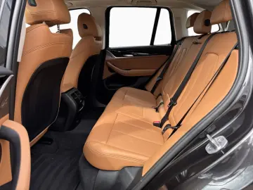 BMW X3 xDrive20d. LivePlus Kam CarPlay