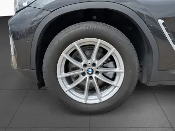 BMW X3 xDrive20d. LivePlus Kam CarPlay