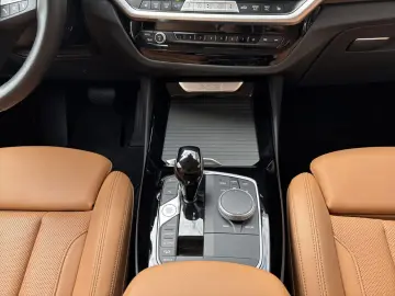 BMW X3 xDrive20d. LivePlus Kam CarPlay