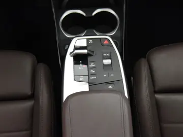 BMW X1 xDrive20d DriveAss  ACC AHK Pano LED H&K DAB