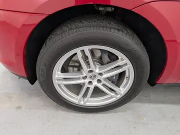 PORSCHE Macan 2.0 Turbo Navi LED ACC Pano