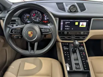 PORSCHE Macan 2.0 Turbo Navi LED ACC Pano