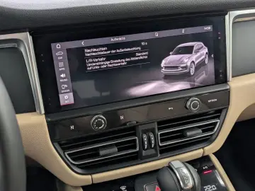 PORSCHE Macan 2.0 Turbo Navi LED ACC Pano