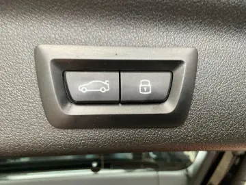 BMW X1 Drive20i M Sportpaket T-Leder HUD Pano Navi D