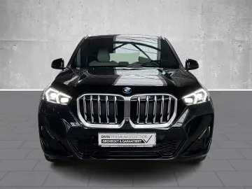 BMW X1 Drive20i M Sportpaket T-Leder HUD Pano Navi D