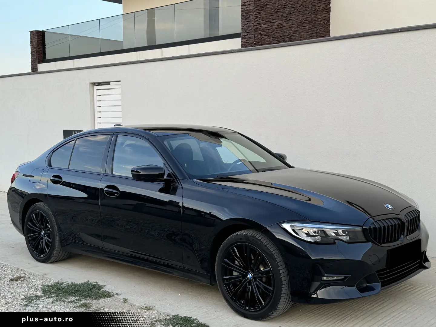 BMW 330