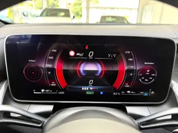 MERCEDES-BENZ GLC 300de 4Matic AMG-Line ACC DigiLight 360