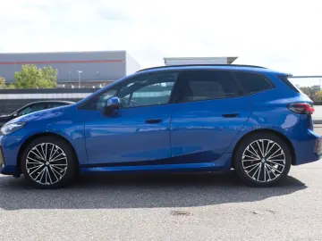 BMW 223 Active Tourer X Drive M Paket