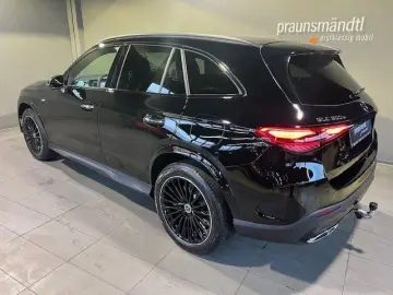 MERCEDES-BENZ GLC 300 de 4M AMG Night Distr Pano AHK…