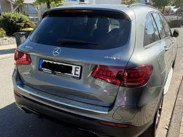 MERCEDES-BENZ GLC 300 de 4MATIC Autom.