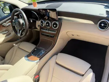 MERCEDES-BENZ GLC 300 de 4MATIC Autom.