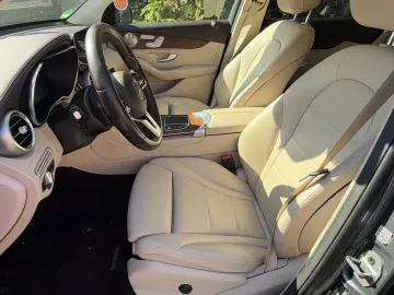 MERCEDES-BENZ GLC 300 de 4MATIC Autom.