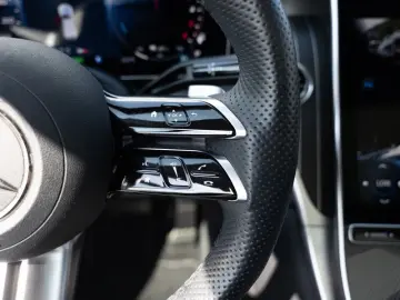 MERCEDES-BENZ GLC 300 de 4M AMG-Sport Technik Pano B…