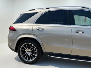 MERCEDES-BENZ GLE 450 AMG Line 4Matic BURMESTER PANO…