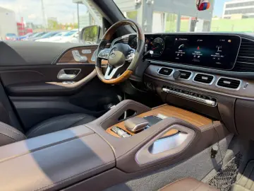 MERCEDES-BENZ GLE 450 AMG Line 4Matic BURMESTER PANO…