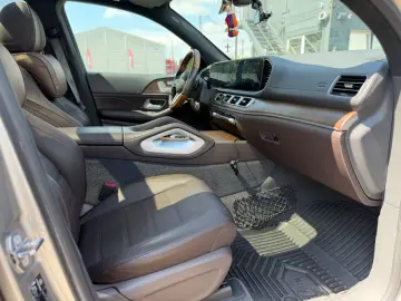 MERCEDES-BENZ GLE 450 AMG Line 4Matic BURMESTER PANO…