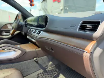 MERCEDES-BENZ GLE 450 AMG Line 4Matic BURMESTER PANO…