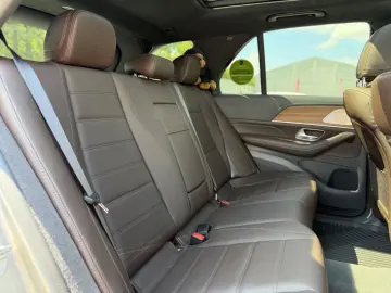 MERCEDES-BENZ GLE 450 AMG Line 4Matic BURMESTER PANO…
