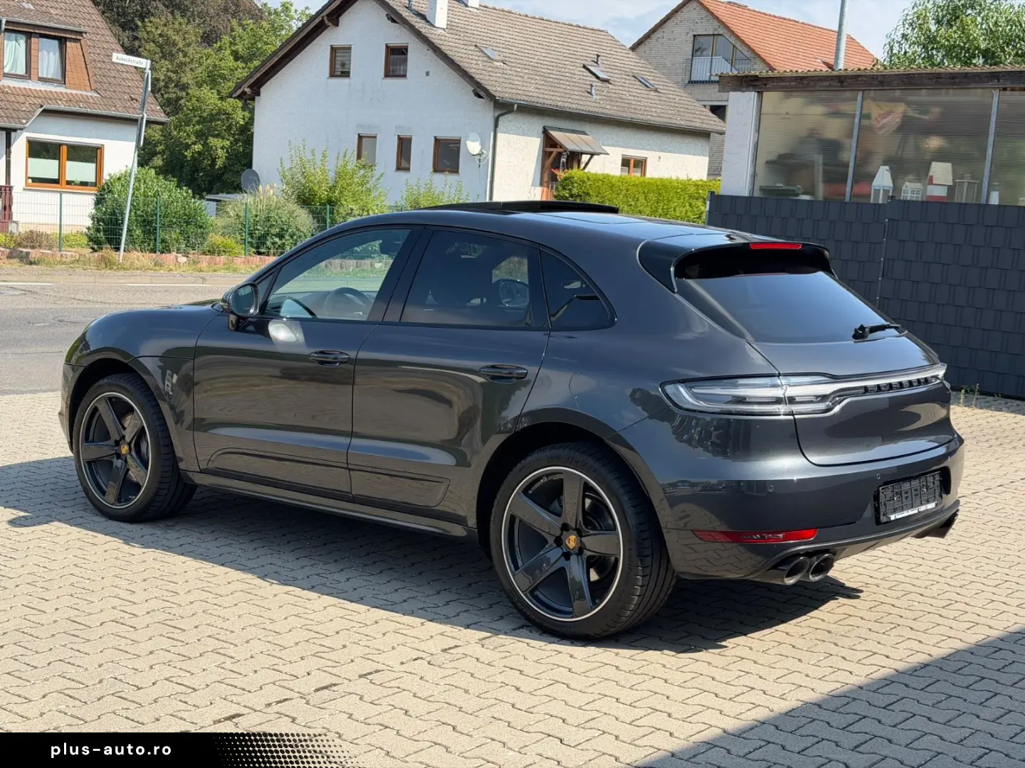 PORSCHE Macan S Pano  21