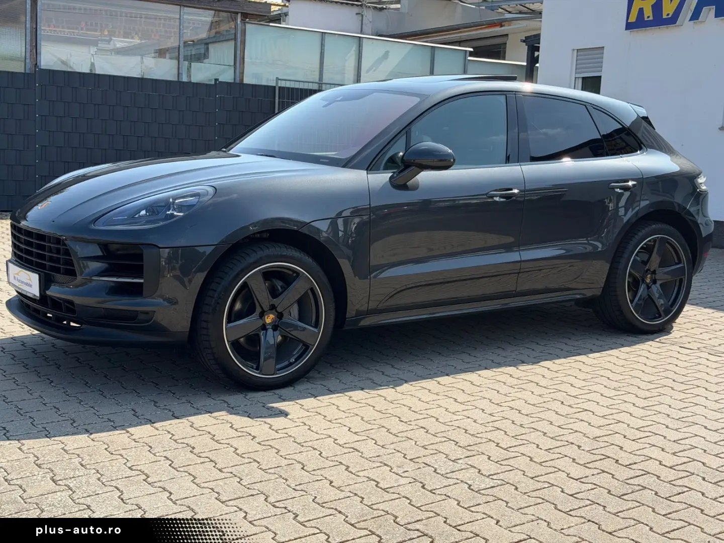 PORSCHE Macan S Pano  21