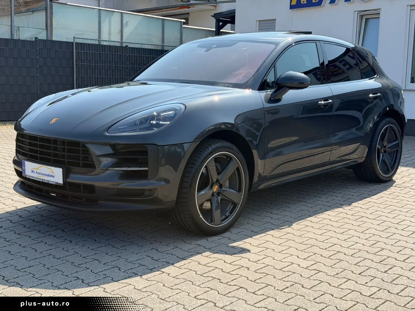 PORSCHE Macan S Pano  21