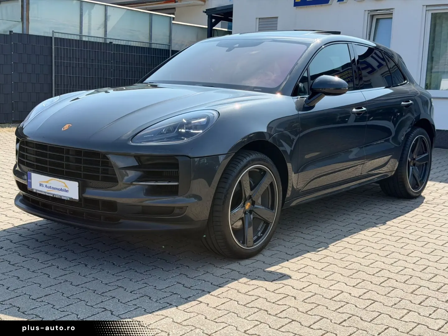 PORSCHE Macan S Pano  21