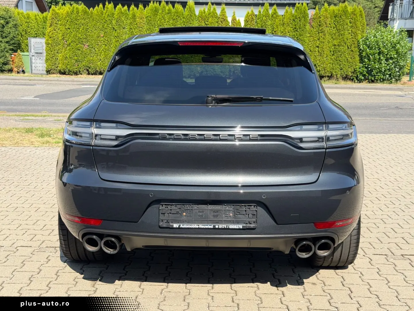 PORSCHE Macan S Pano  21