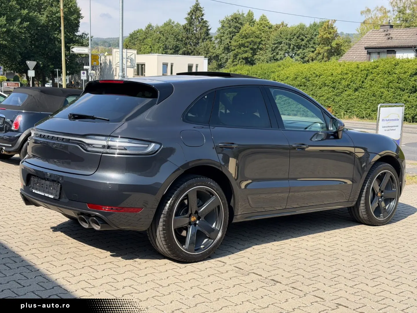 PORSCHE Macan S Pano  21