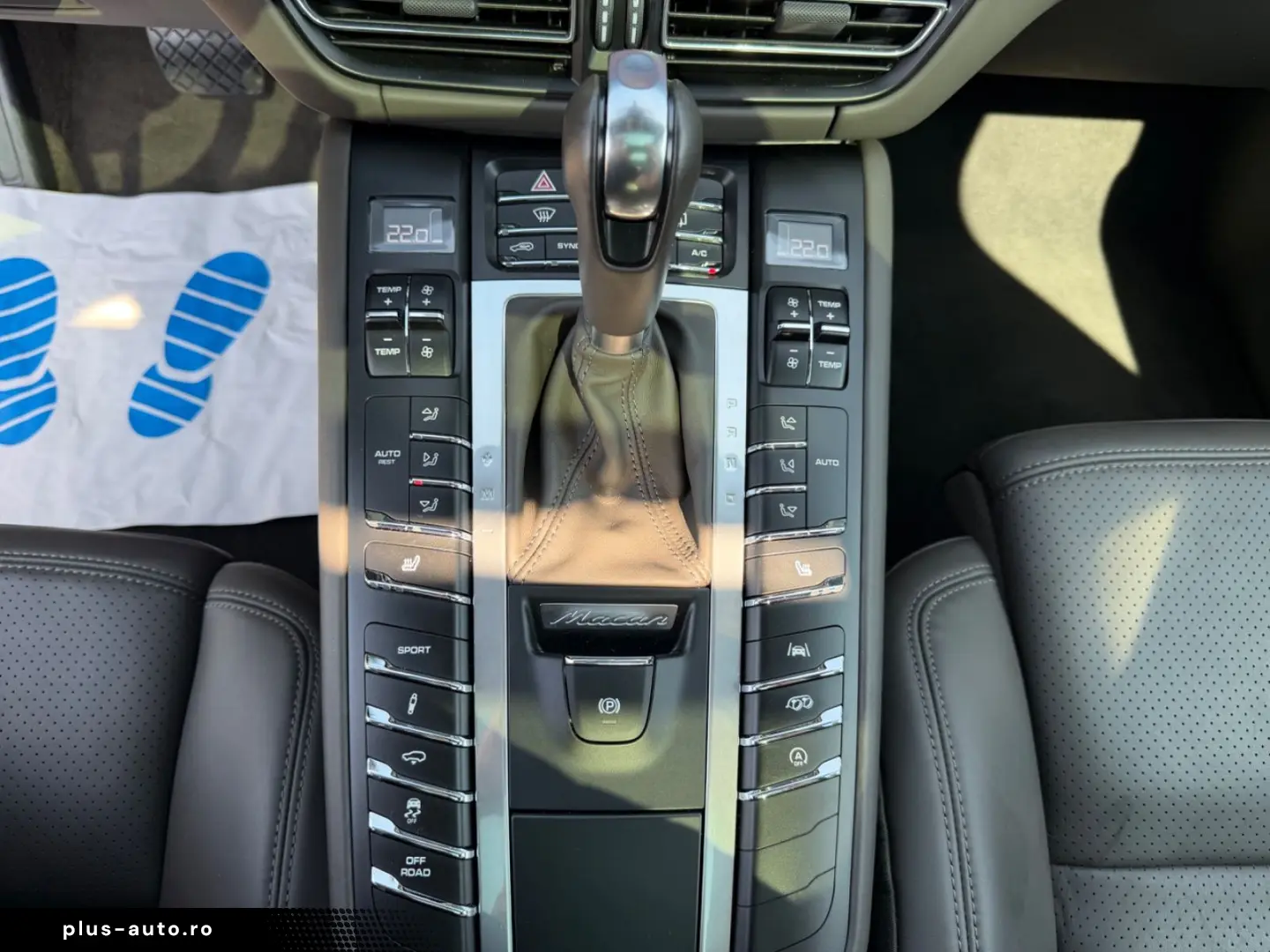PORSCHE Macan S Pano  21