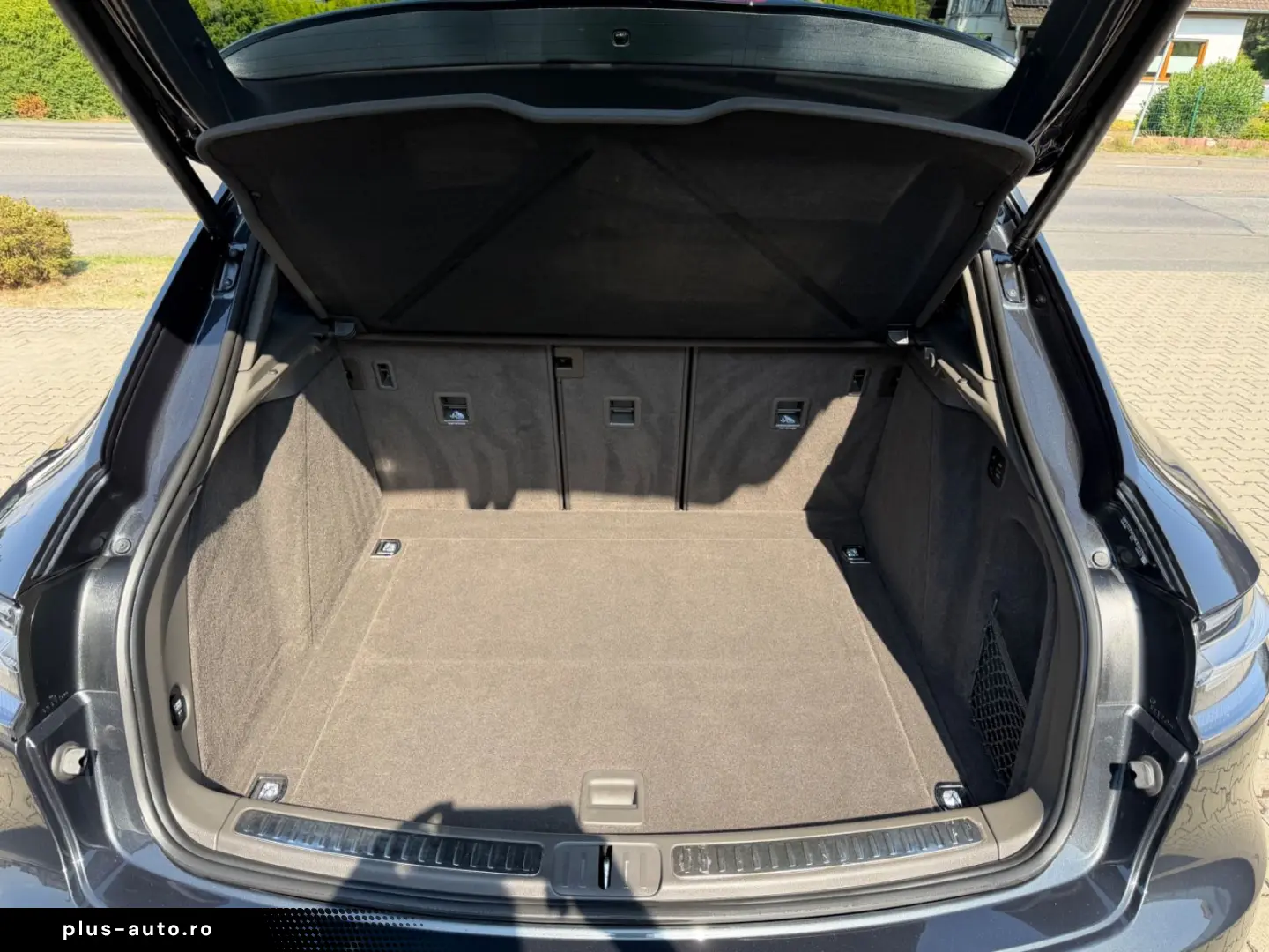 PORSCHE Macan S Pano  21