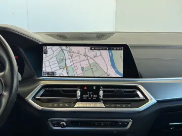BMW X5 xDrive45e xLine LiveCock.Laserl.HUD.DriveAss.