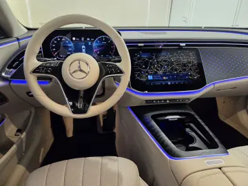 MERCEDES-BENZ E 450 d 4Matic 9G  Exclusive Premium  AMG Alu