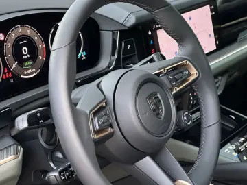 PORSCHE Cayenne Turbo E-Hybrid Coupé
