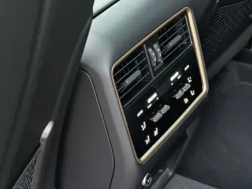 PORSCHE Cayenne Turbo E-Hybrid Coupé