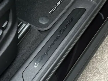 PORSCHE Cayenne Turbo E-Hybrid Coupé