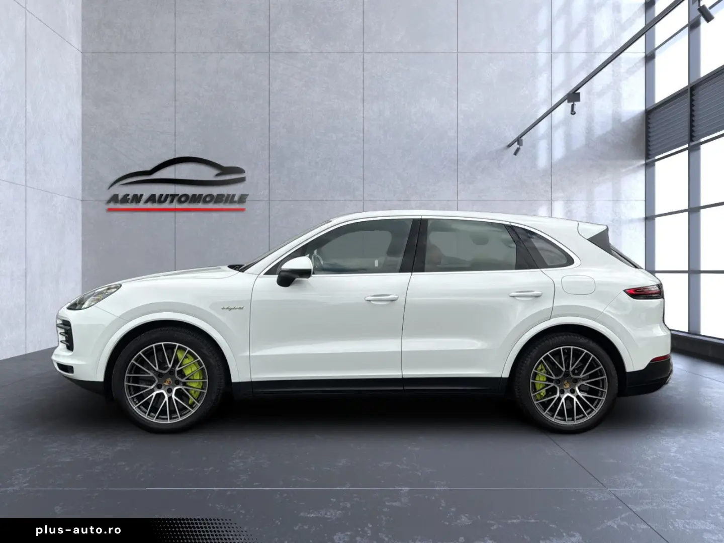 PORSCHE Cayenne E-Hybrid HUD BOSE HD-MATRIX-LED 1.HAND