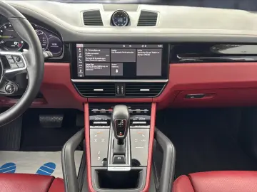 PORSCHE Cayenne E-Hybrid HUD BOSE HD-MATRIX-LED 1.HAND