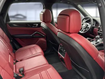 PORSCHE Cayenne E-Hybrid HUD BOSE HD-MATRIX-LED 1.HAND