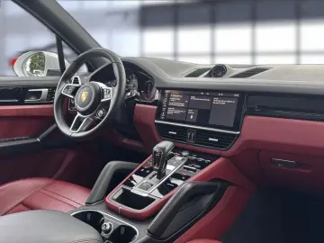PORSCHE Cayenne E-Hybrid HUD BOSE HD-MATRIX-LED 1.HAND