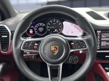 PORSCHE Cayenne E-Hybrid HUD BOSE HD-MATRIX-LED 1.HAND