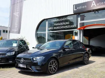 MERCEDES-BENZ E 300 AMG 4Matic 360 Night Paket Softclose